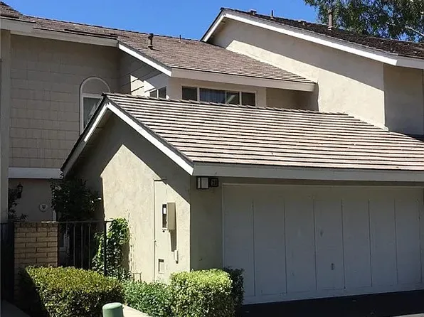 20 Glenhurst, Irvine, CA 92604