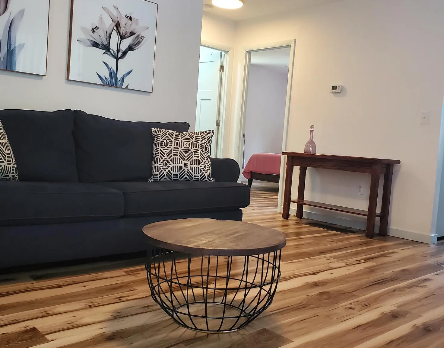 2 bed, 750 sqft, $2,200 — Photo 4