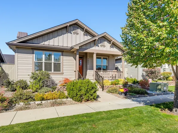 3851 Sunleaf Ave, Medford, OR 97504