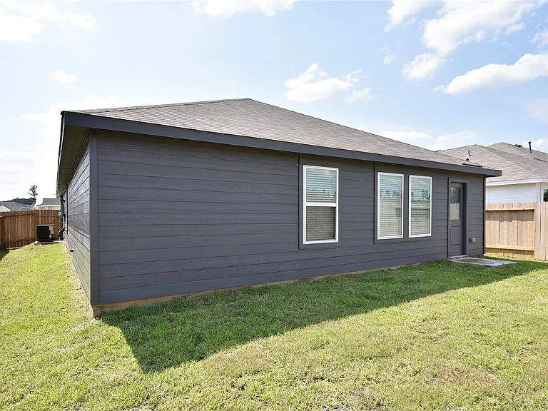 10218 Prairie Dunes Ln — Photo 30