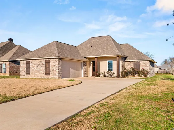 216 W Lakes Blvd, Alexandria, LA 71303