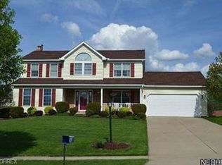 381 Winchester Ln, Brunswick, OH 44212