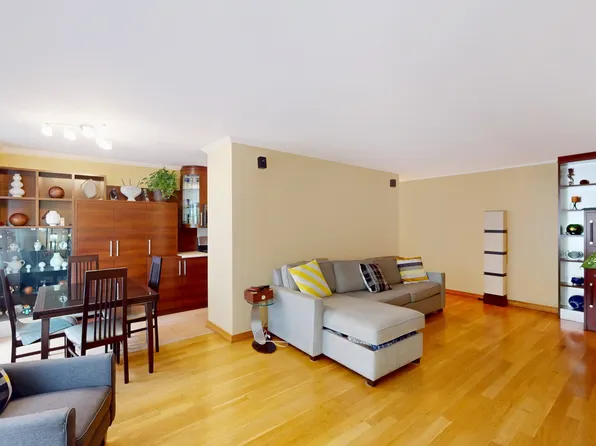2930 West 5th Street image 2 of 23