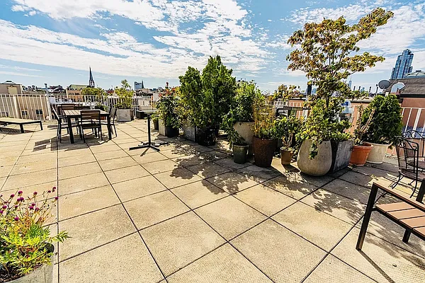 Sold by Douglas Elliman | media 10