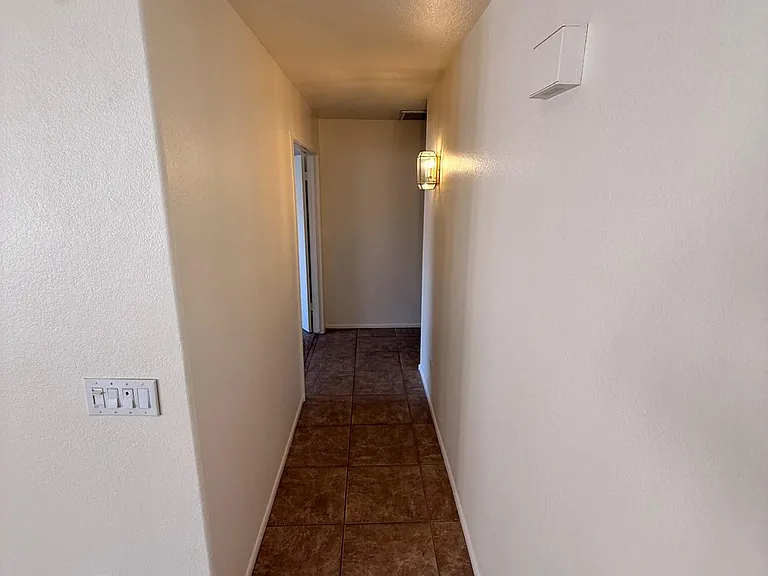 4556 E Charleston Ave — Photo 14
