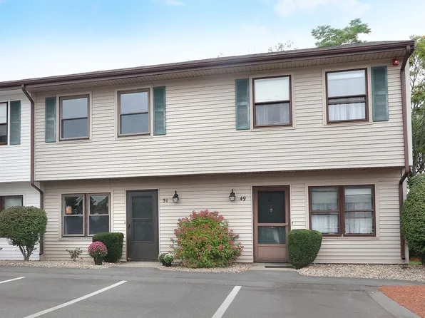 51 Rocky Nook #51, Malden, MA 02148