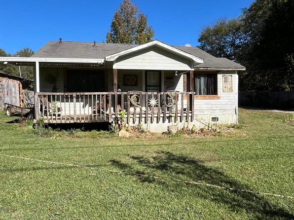 236 Shaw Ln, Sylacauga, AL 35150