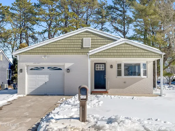 2 San Carlos Court, Toms River, NJ 08757