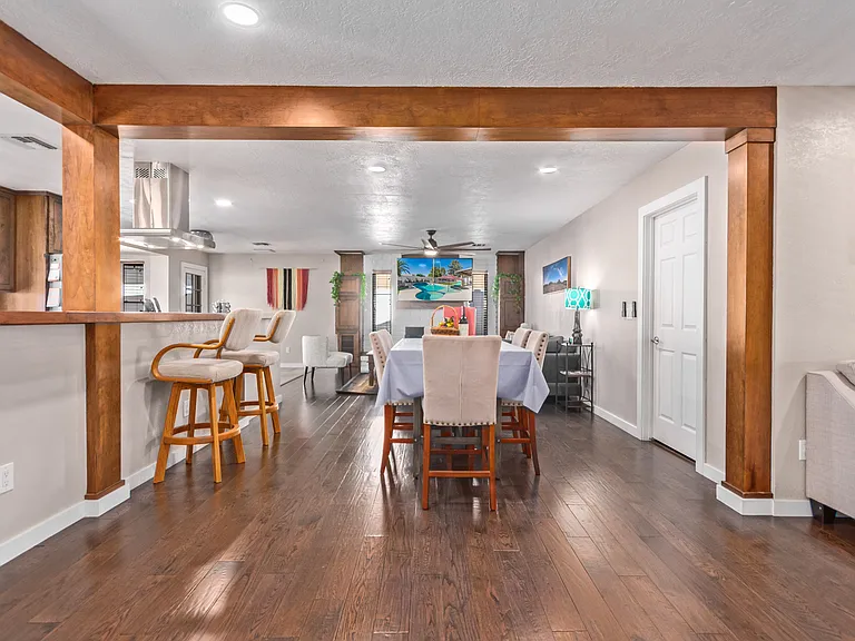 1010 E Wescott Dr — Photo 6
