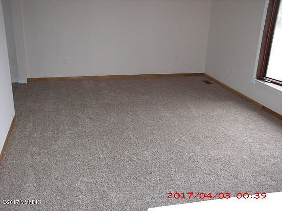5th image of 12746 Long Lake Dr