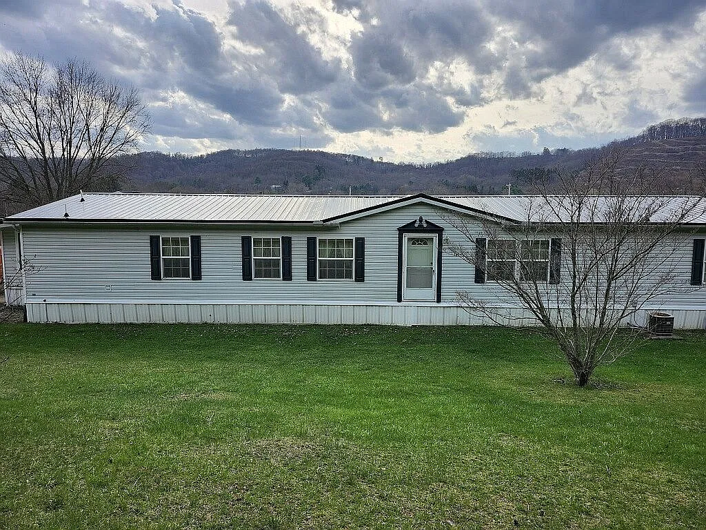 2604 Crawford Ave photo 1