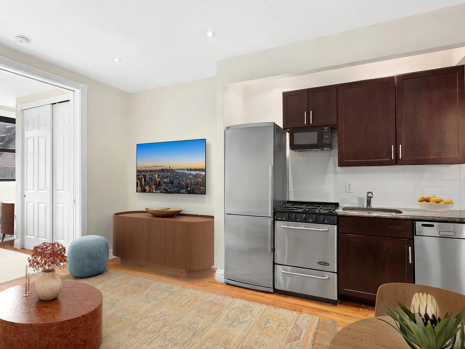 404 East 88th Street — Photo 2