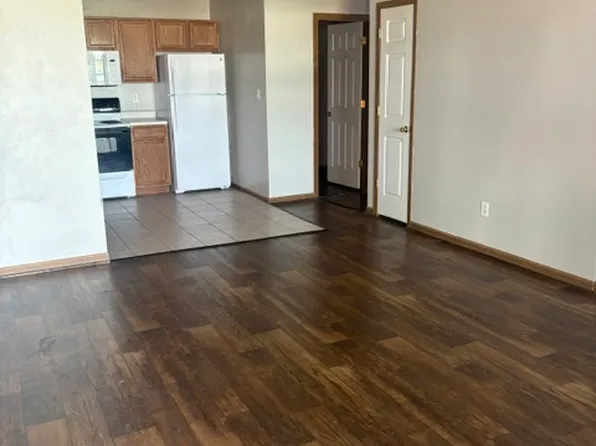 505 Park St APT D, Waterloo, IL 62298