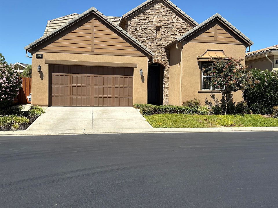 1st image of 2107 Rioja Way