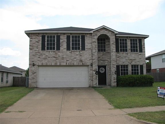 2nd image of 3023 Clemente Dr