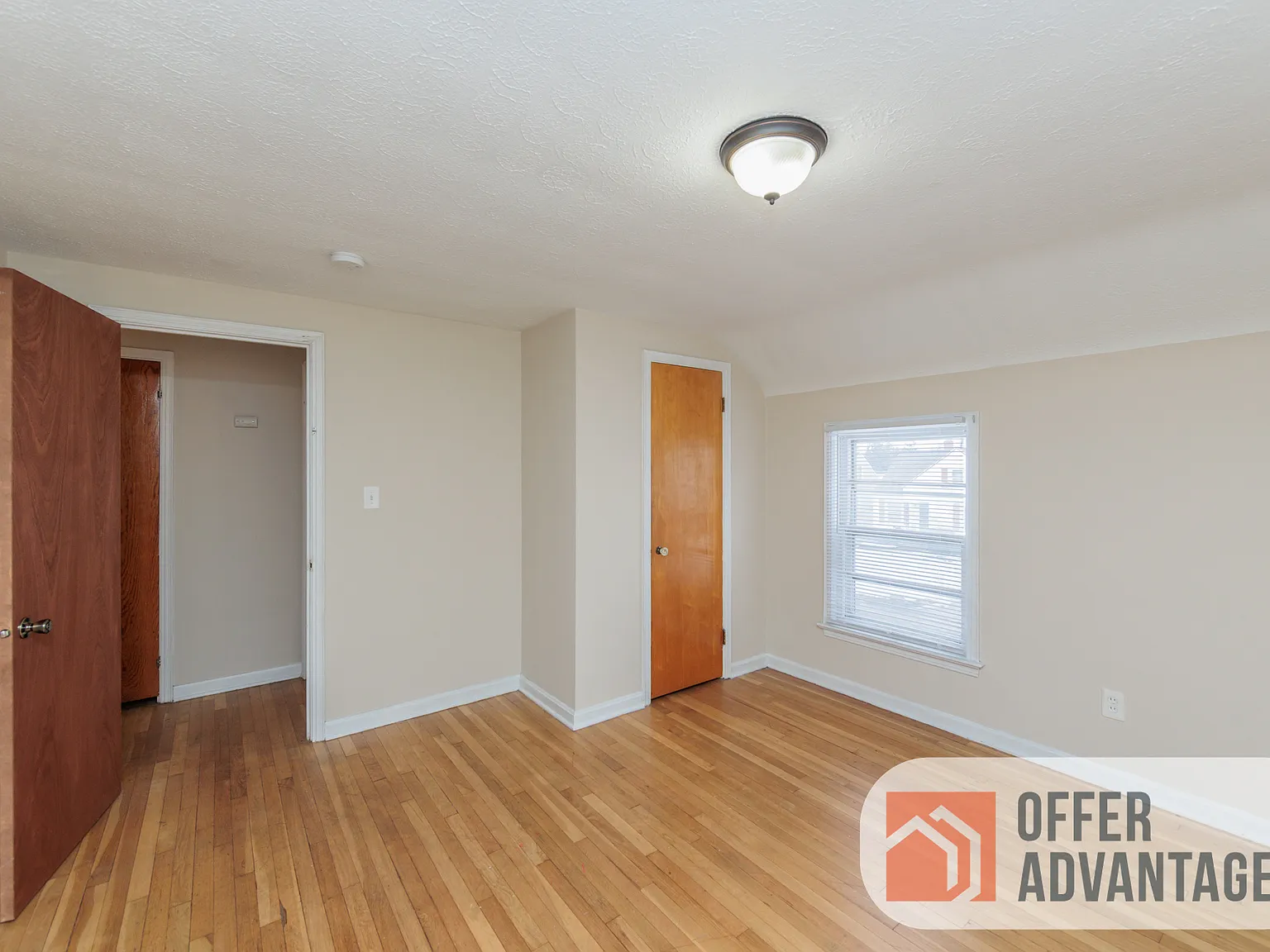 12404 Willard Ave - Unit... — Photo 4
