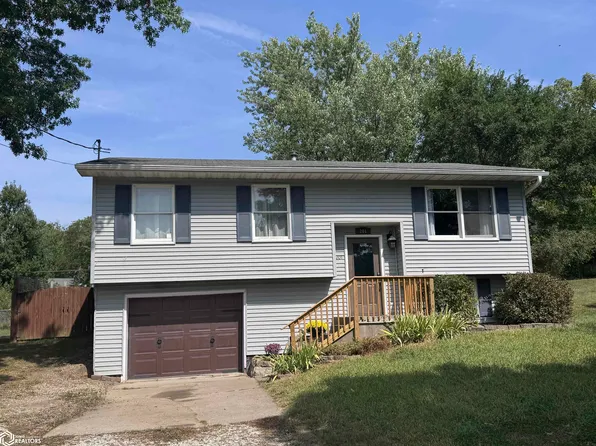 201 Glasgow Rd, Fairfield, IA 52556