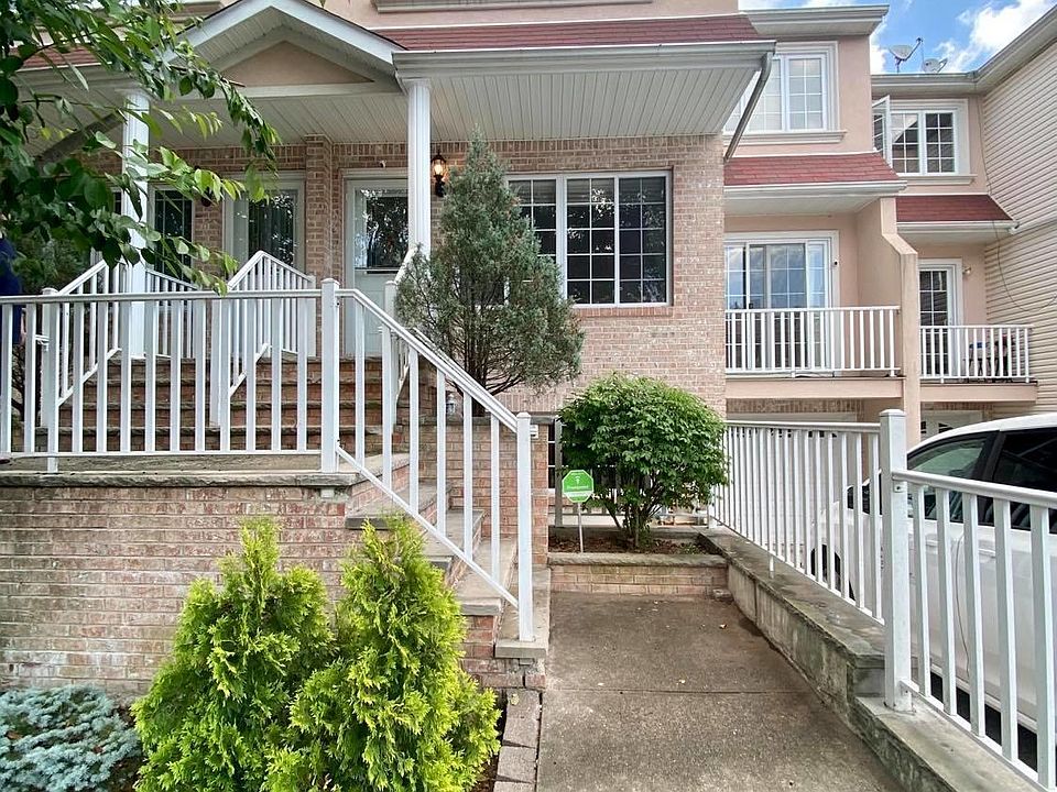 1st image of 199 Essex Dr