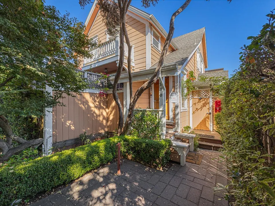 210 Elm St #B