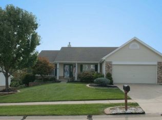 6 Pinehurst Ridge Ct, O'Fallon, MO 63366
