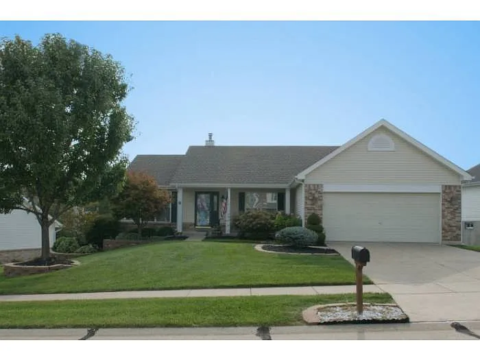 6 Pinehurst Ct photo 1