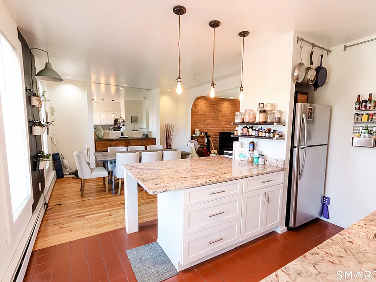 182 Chestnut St #2 — Photo 9