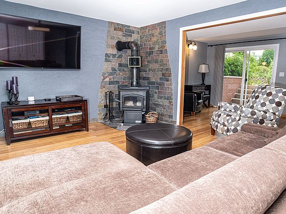 5th image of 1227 Milton Ln