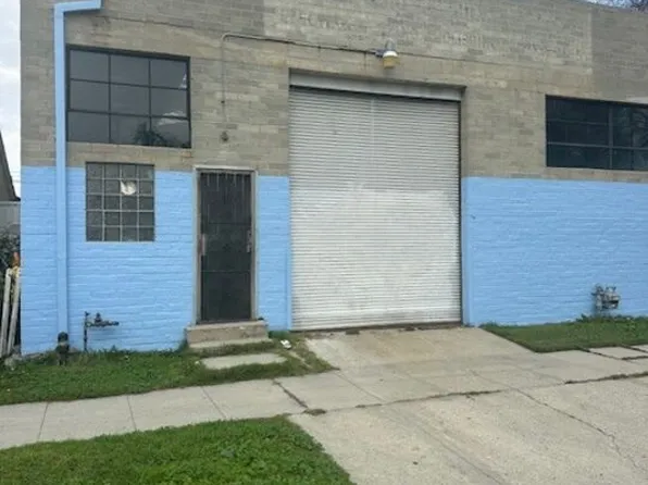 2411 Exposition Pl, Los Angeles, CA 90018