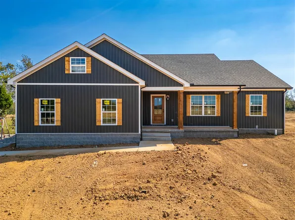 1210 Montgomery Rd, Auburn, KY 42206