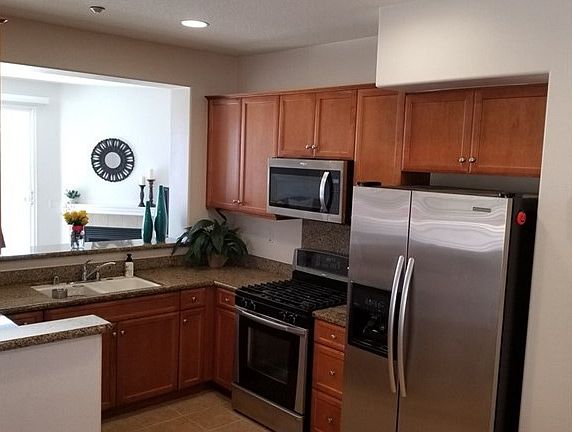 3rd image of 35816 Hazelhurst St Unit 2