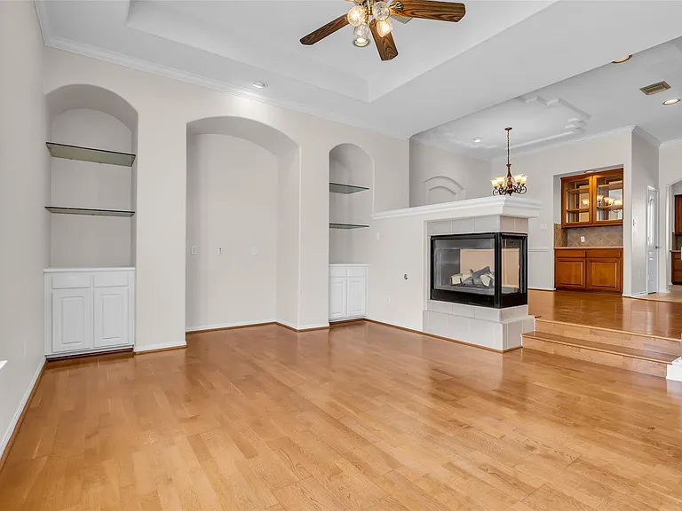 2123 Stacy Knl — Photo 6