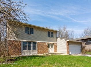 508 Falcon Ridge Way, Bolingbrook, IL 60440