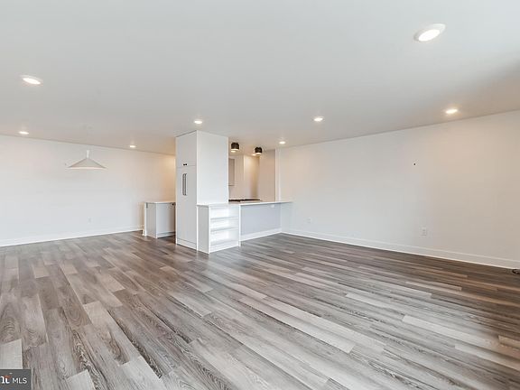 2nd image of 604 S Washington Sq APT 2212