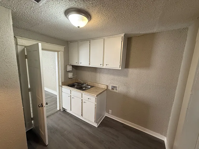2673 Midland Ave — Photo 3