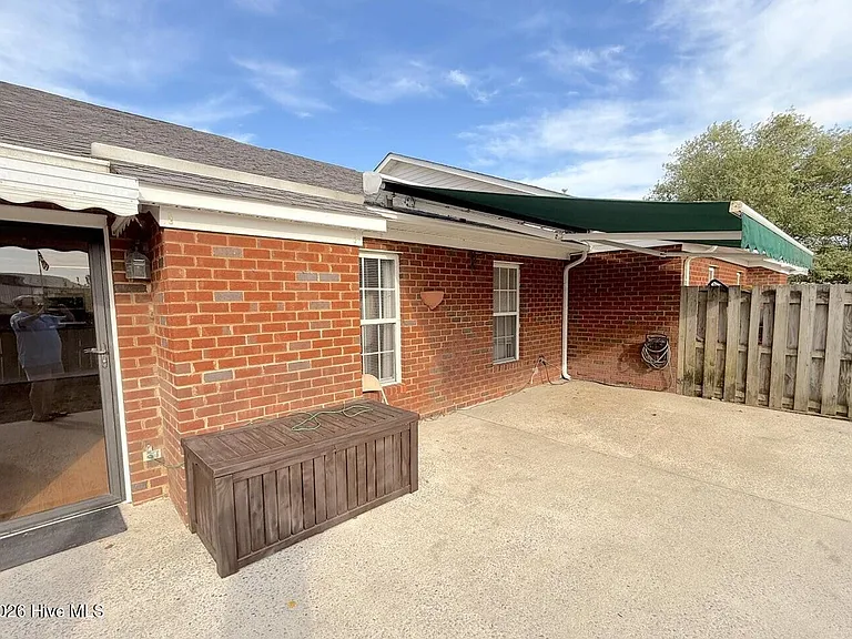 105 Emily Dr #B — Photo 17