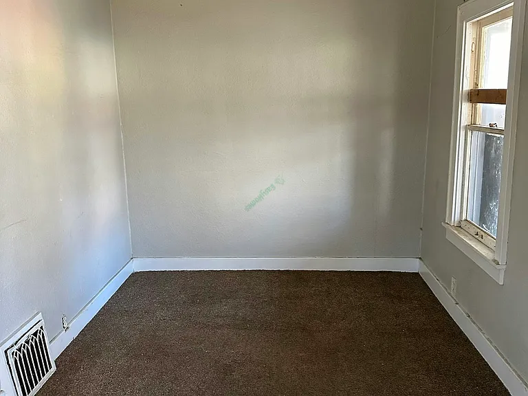 1418 W Butler St — Photo 5