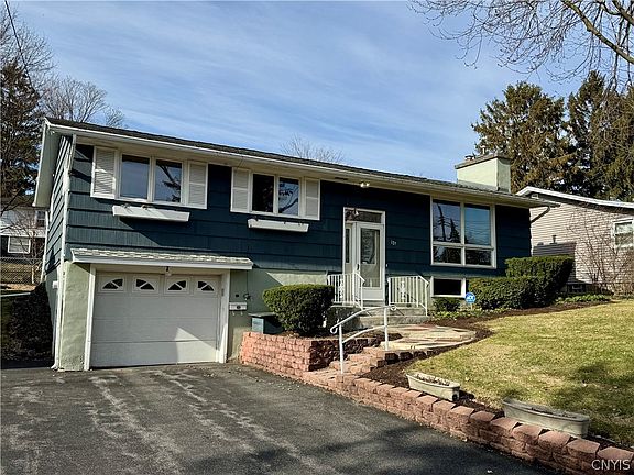 2nd image of 125 Clearview Rd