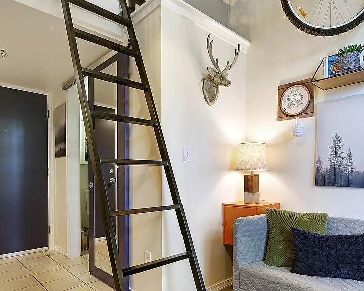 Studio Apartments near Fremont and Wallingford — Photo 5