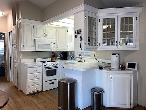 4th image of 3403 E Main St Unit 1406