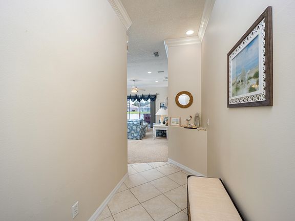 3rd image of 372 NW Emilia Way