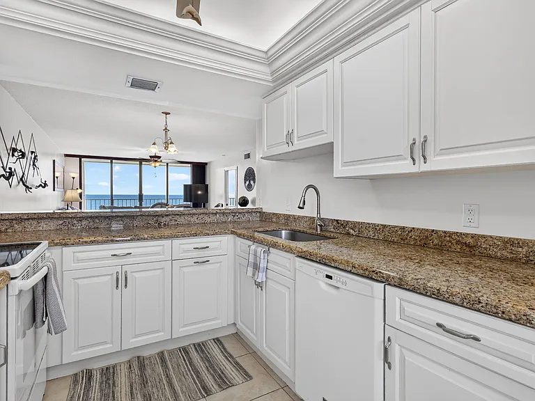 5061 N Highway A1A #705 — Photo 19