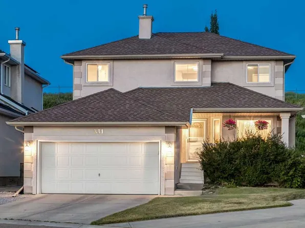 331 W Sierra Madre Ct SW, Calgary, AB T3H 3G7