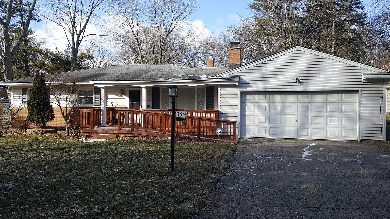 364 Cherryland St photo 1