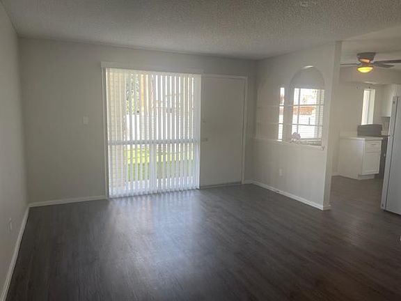 3rd image of 409 N Williams #4