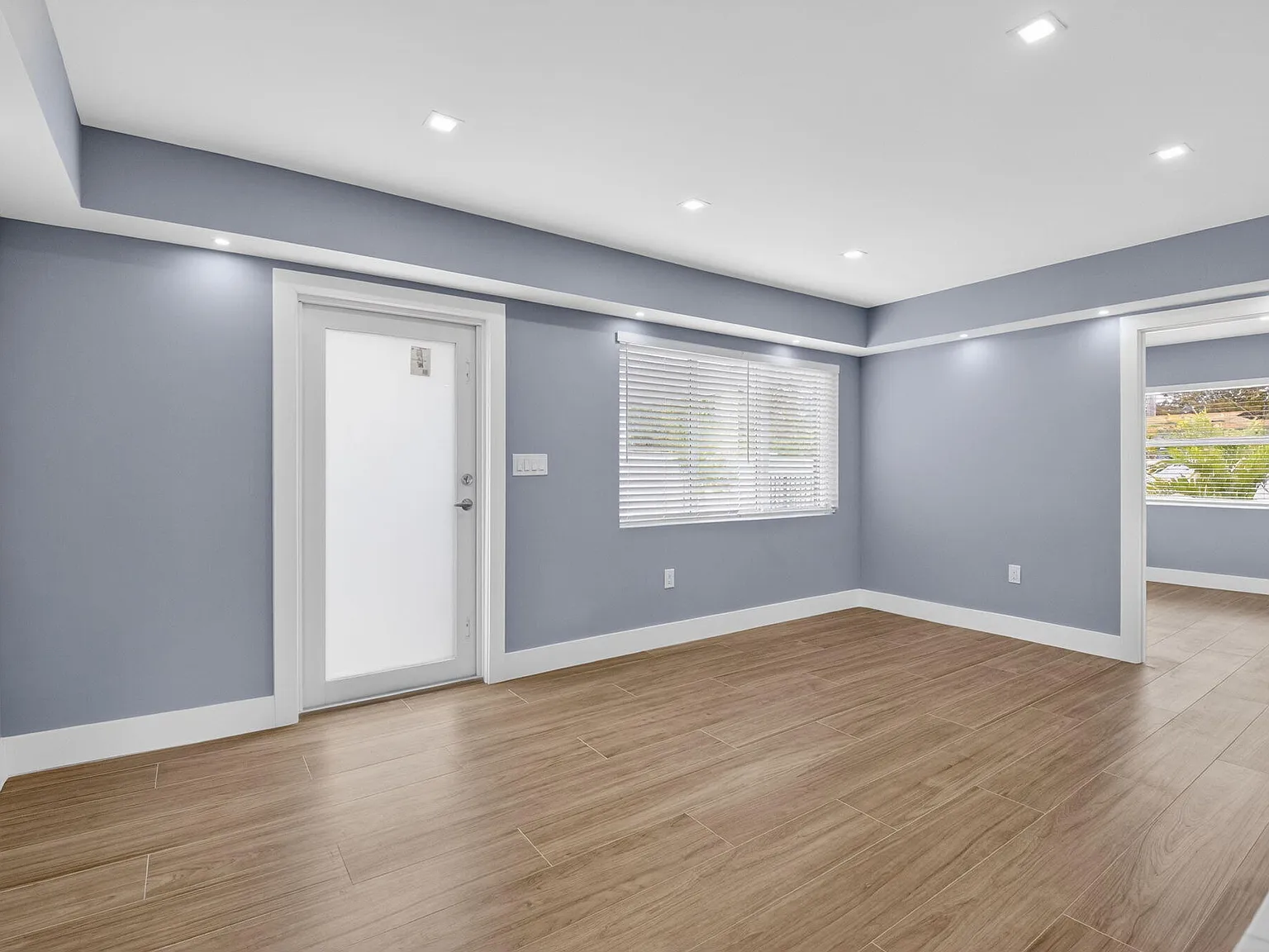 2 bed, 2.0 bath, 785 sqft, $3,250 — Photo 3
