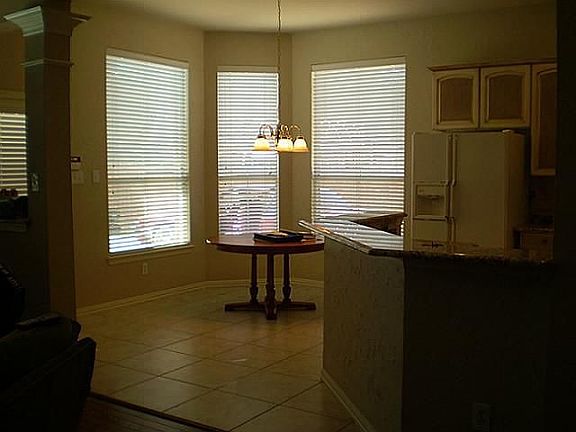 5th image of 2706 Penny Ln