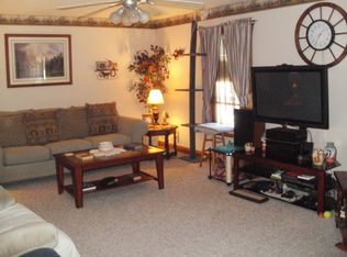 4659 W Old Trail Rd, Knightstown, IN 46148