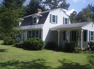 416 Martins Pond Rd, Groton, MA 01450