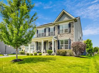 3668 Thornhill Dr, Elgin, IL 60124