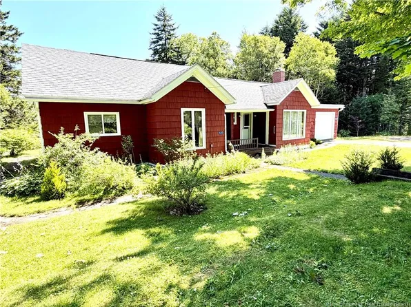 127 McKay Loop Rd, Pennfield, NB E5H 2L1